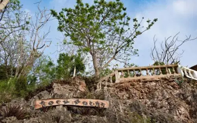 The Rock House Hostel - Adults Only