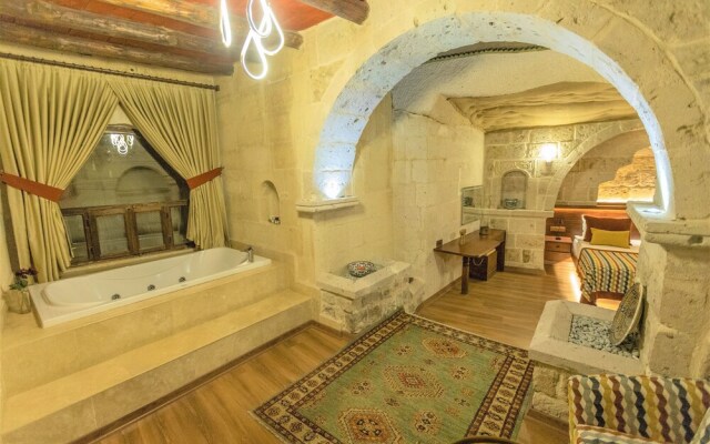 Ask-i Derun Hotel
