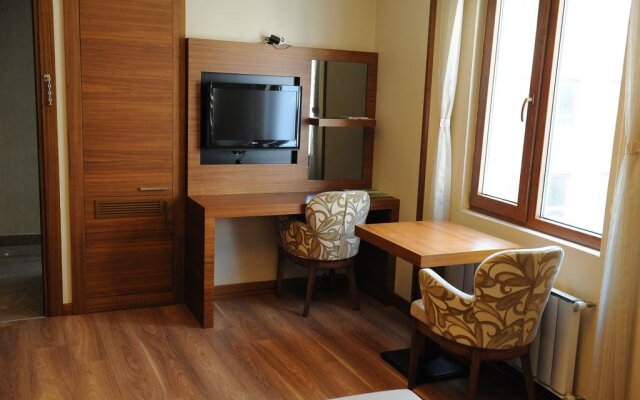 Izmit Saray Hotel