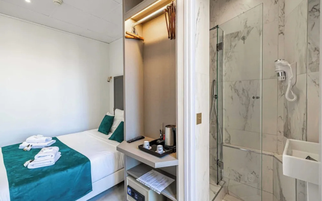Hotel Avaton - Cozy Bedrooms - Cannes Palais