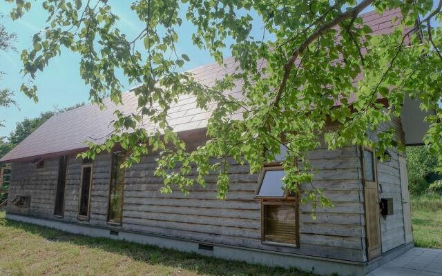 Onuma lakeside cottage