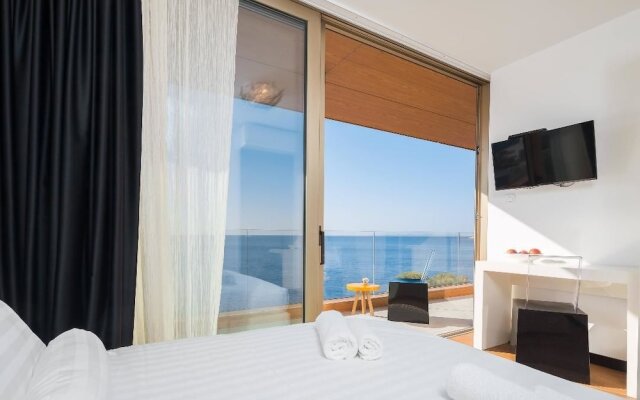Villa Gloss
