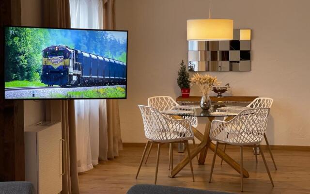 S&P Mountain View Apartment 1
