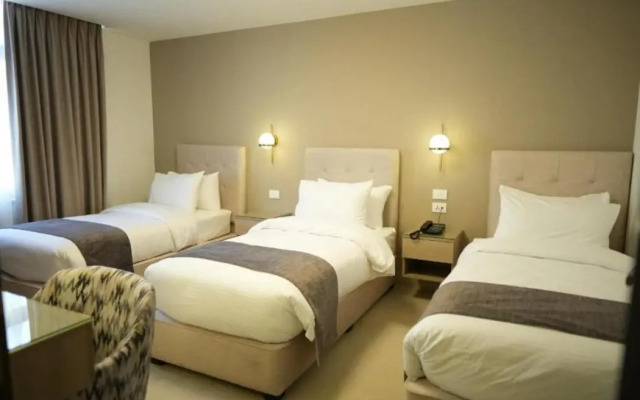Red Carpet Suites