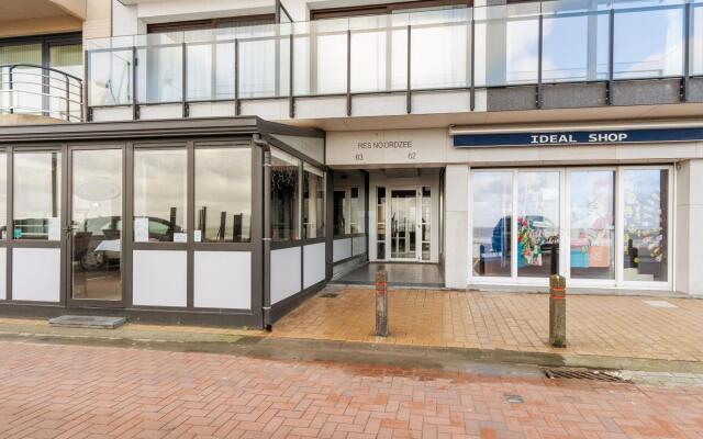 Seafront apartment in Blankenberge with balcony