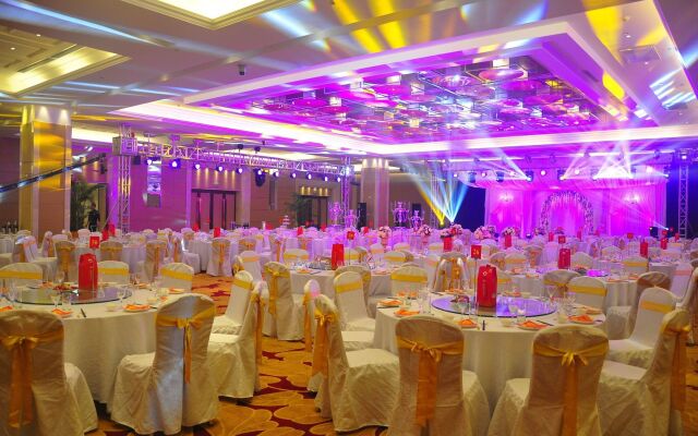 Grand New Century Hotel