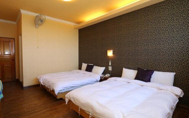 Dongshan River Resort Farm