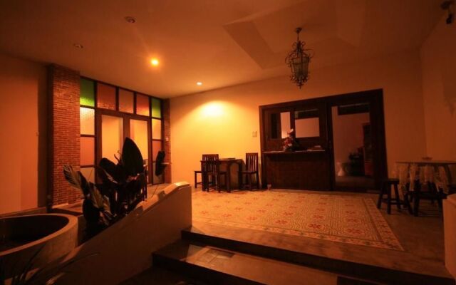 K House Apartment