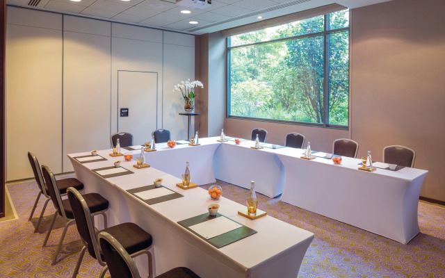 Crowne Plaza Paris - Neuilly