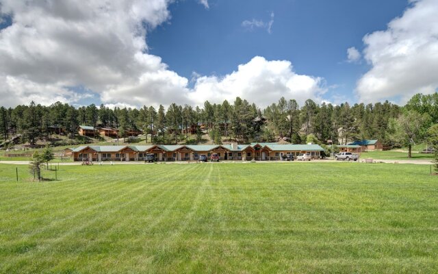 Rock Crest Lodge And Cabins