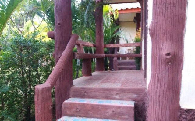 Lanta School Beach Resort