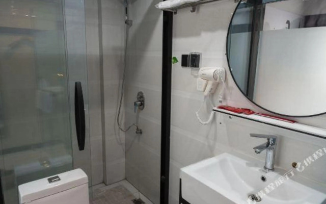 Shankee Hotel (Mianyang Fucheng District Wanda Plaza High Speed Railway Station)