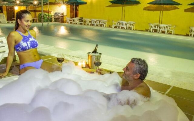 Hostal Restaurante Guaracu