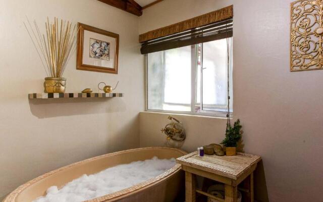 Strand Guesthouse - Hostel
