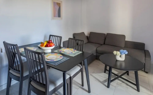 Heraklion 2Bd Oasis w Relaxing Patio