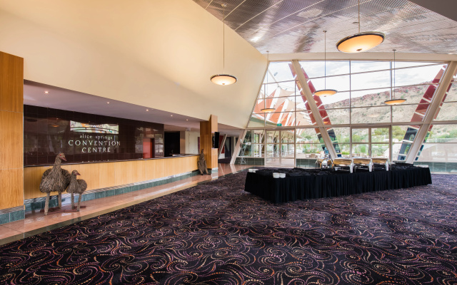 Crowne Plaza Alice Springs Lasseters by IHG – Lobby – Alice Springs