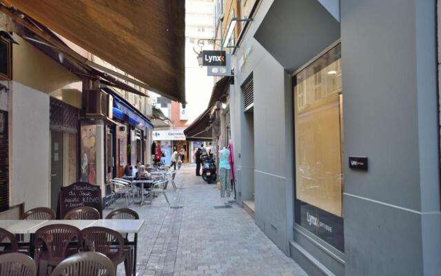 One bedroom apartment Palais des festivals