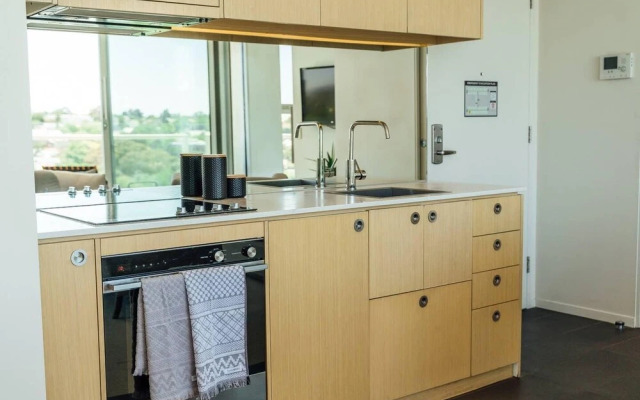 Blue Moon at Watson - Wifi - Gym - Pool - Cafe