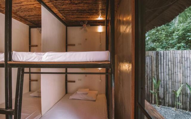 Mad Monkey Hostel Siargao - Adults Only
