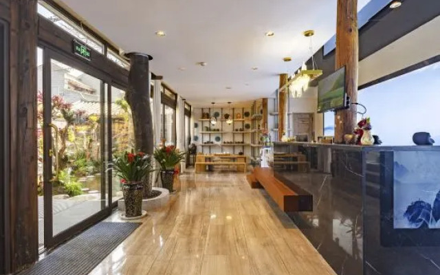 Yunnan Zhu Boutique Homestay