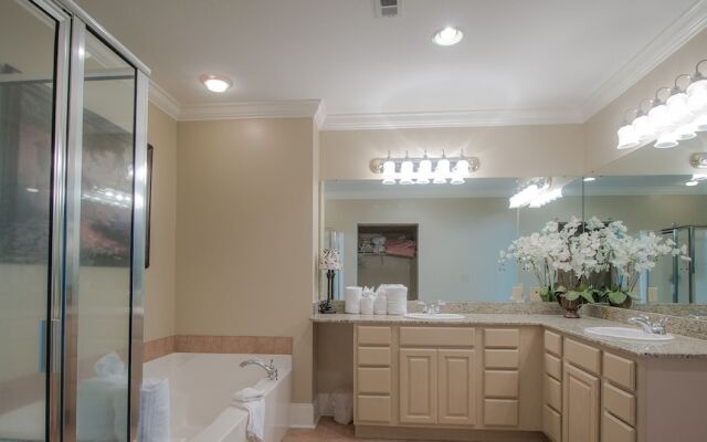 Legacy I 1306 Penthouse