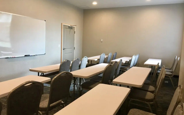 Holiday Inn Express Grand Island - Niagara Falls by IHG