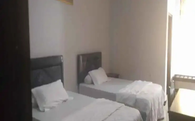 Hotel Victory 1