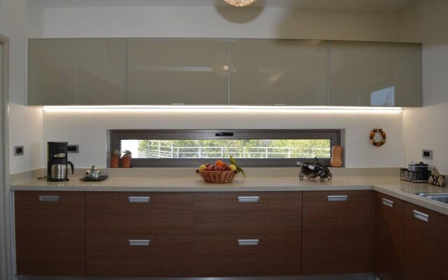 Home21-elegant Spacious Villa-5 min From the Beach