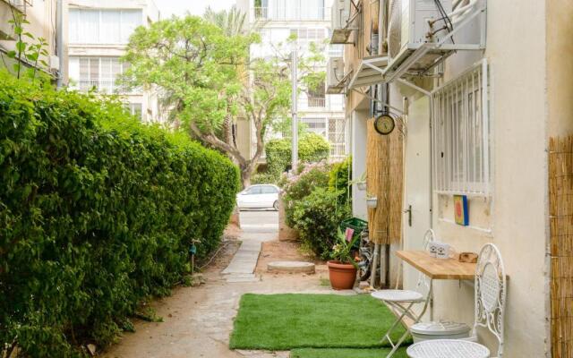 Charming Boutique Studio - TLv Center