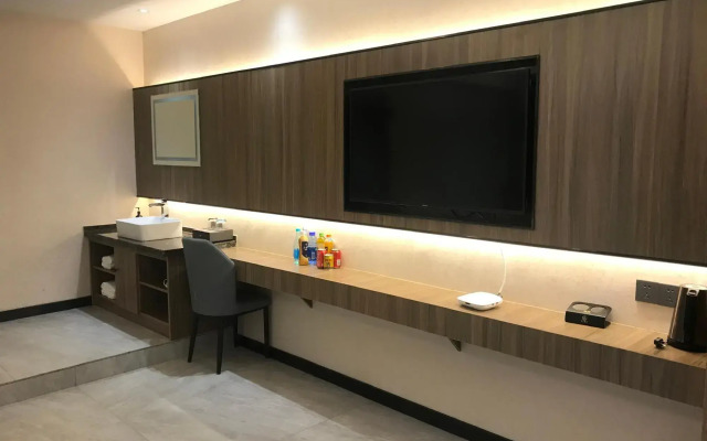 Xinzheng Mo Ran  Hotel