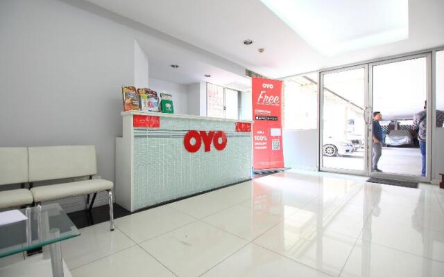 OYO 274 Meesook Residence