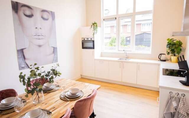 Serviced 3BR Apartment in Utrecht