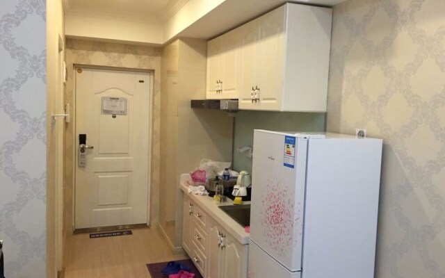 Estay Apartment Weinan