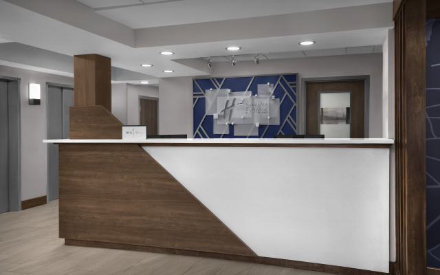 Holiday Inn Express Washington DC - BW Parkway by IHG