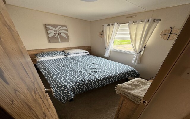 Captivating 3-bed Caravan Seton Sands