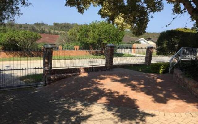 Glenelg Road Guesthouse