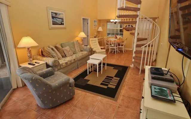 Sea Woods 270 Apartment 3
