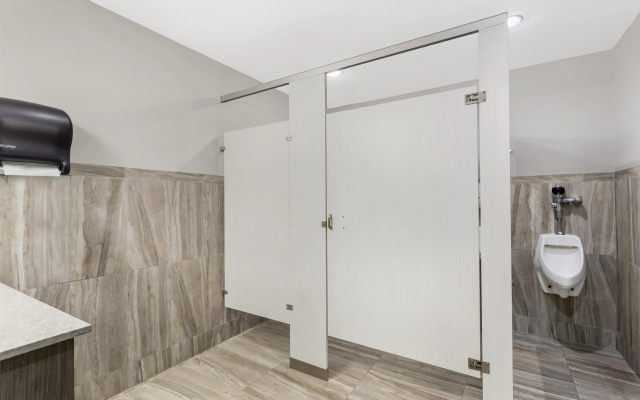 Best Western Plus First Coast Inn & Suites