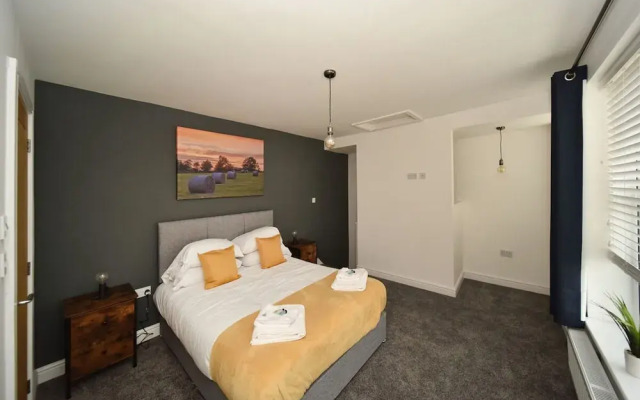 Pinfold Suite - Chester Road Apartments by