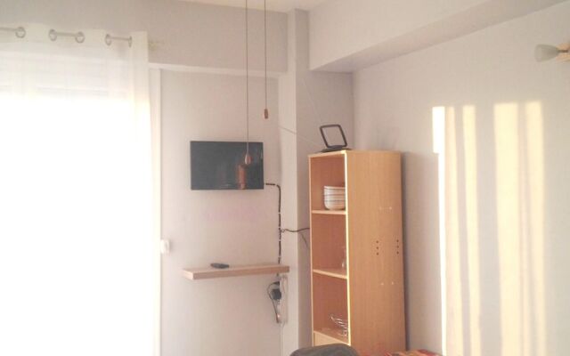 Studio in Saint-cyprien, With Wonderful sea View and Furnished Terrace