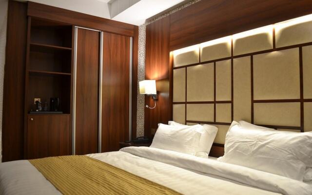 Taleen Al Hamraa Hotel