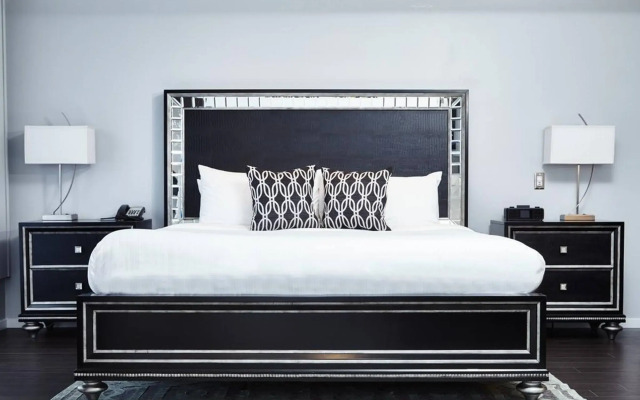 Executive Plaza Hotel Metro Vancouver