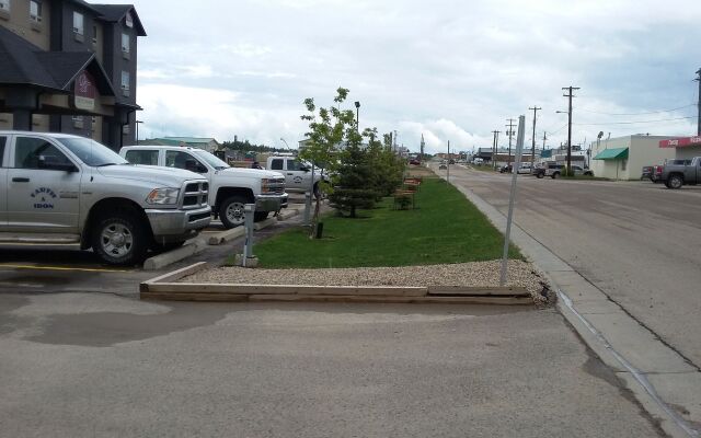 Devonian Hotel & Suites