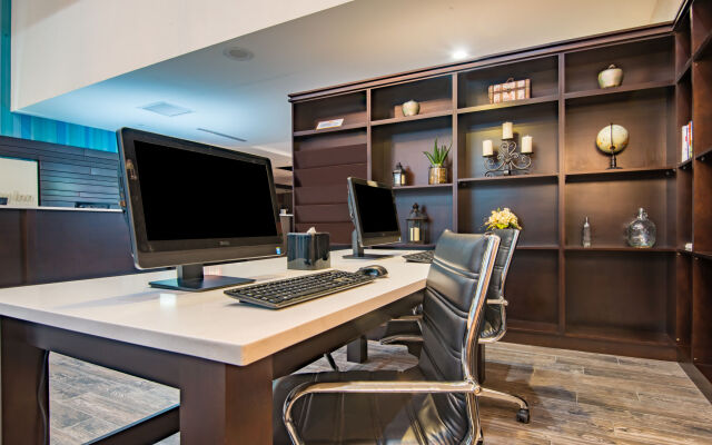 Holiday Inn Salina by IHG