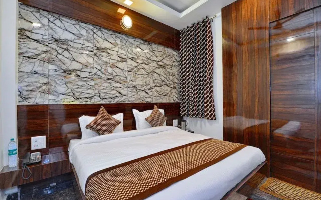 OYO 13795 Delight Home Stay