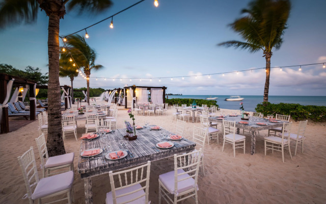 BlueBay Grand Esmeralda All Inclusive