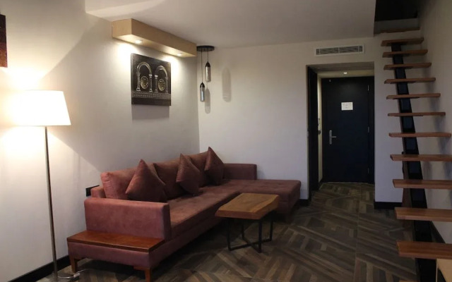 Enki Royal Cesme Hotel
