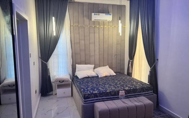 Serene Oasis in Lagos - Private Pool & Relaxing Ambiance