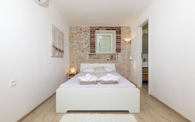 House Punat Residence