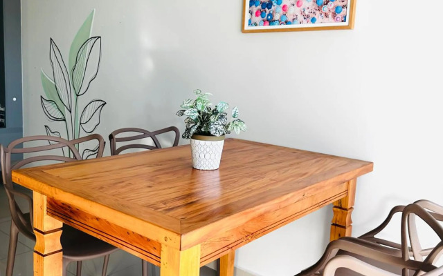 Apto Alto Padrão C/Ar Cond. e Área Gourmet